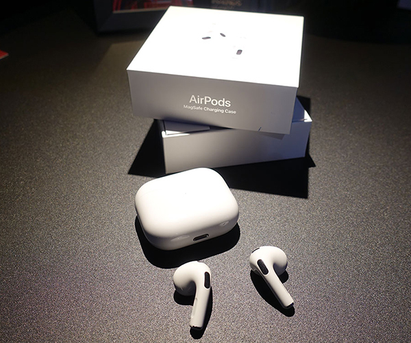 AirPods 3th